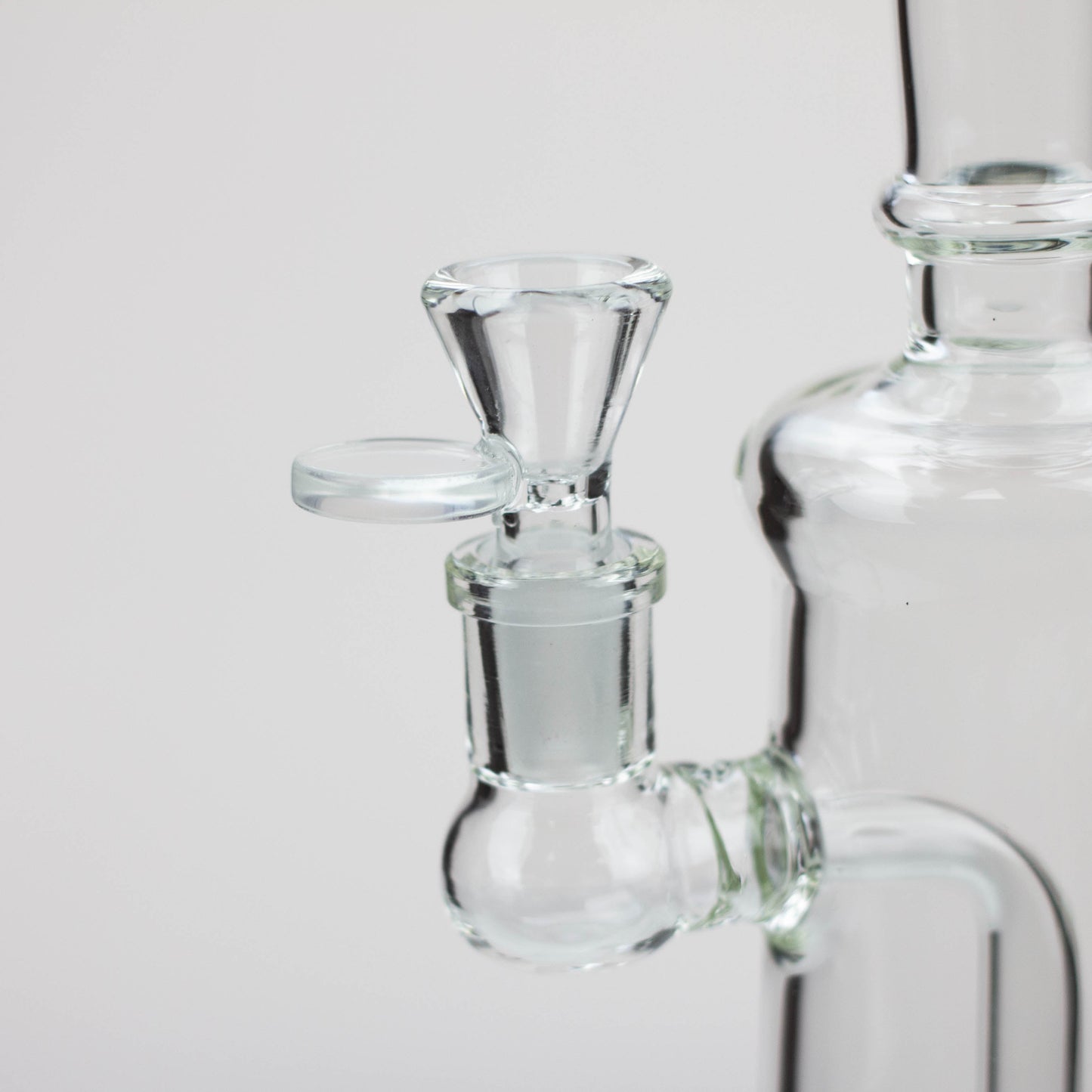 
Quality Borosilicate Glass
10" Height
Base : 4
Bowls for a 14 mm female Joint
Showerhead diffuser
Stemless
10" showerhead diffuser glass bong [SP54]Bongsempire420