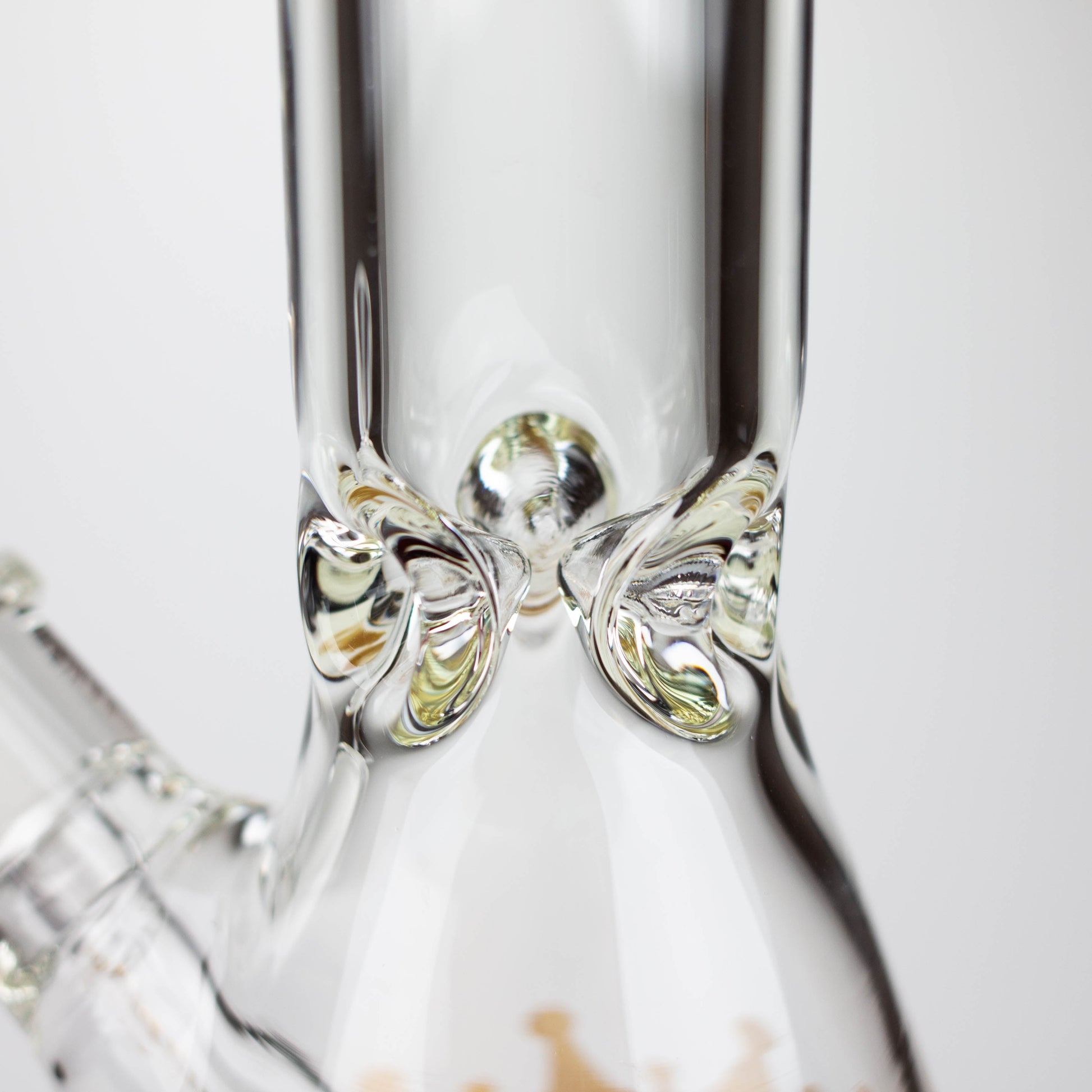 Golden Crown™ | 18 Inch 9mm glass bong with Signature and 24K Gold Emblem_9