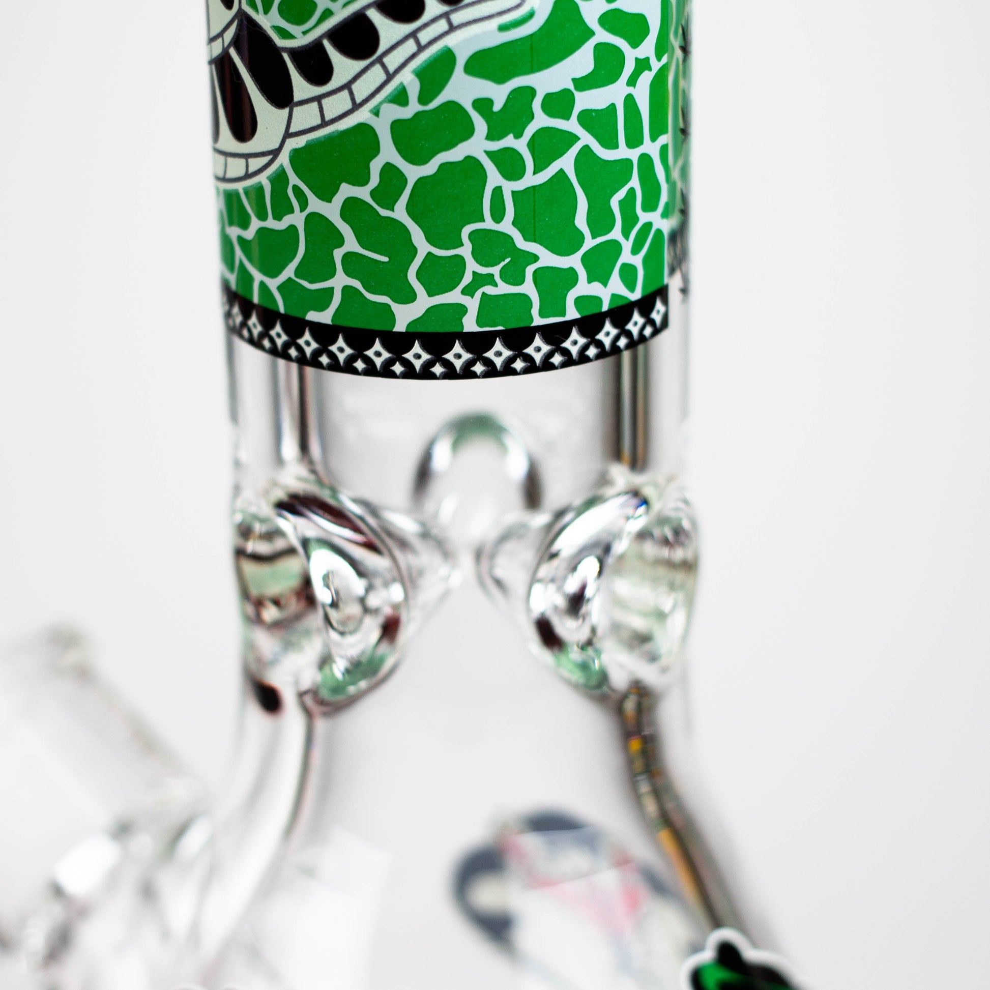 Fortune | 12" 9mm Snake Glow in the dark Beaker Bong [GT125009]_3