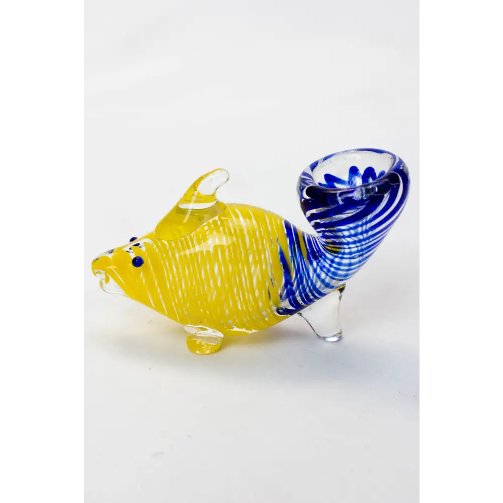 3.5" Goldfish shape glass hand pipe_1