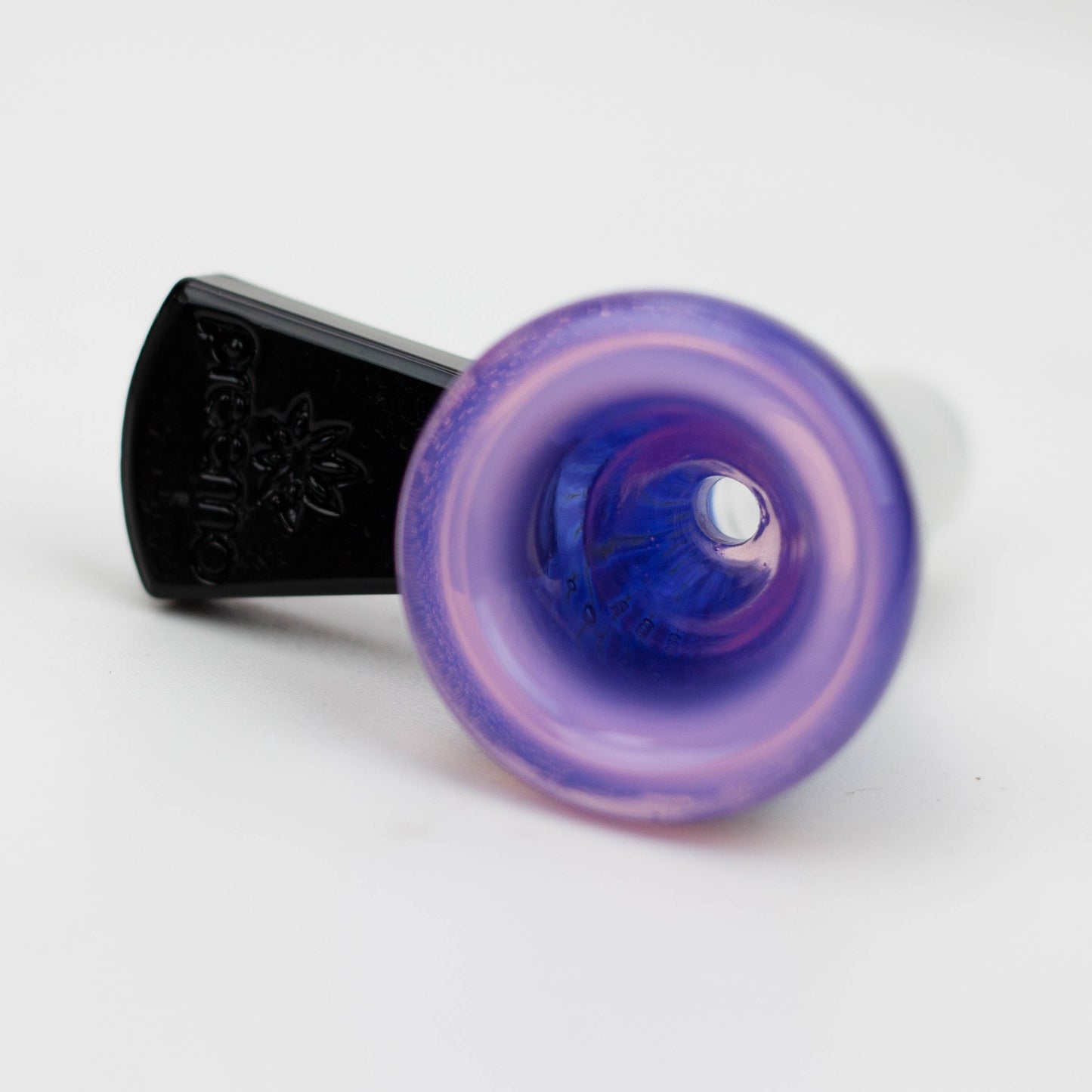 These beautiful bowls feature intricate fumed designs on the outside wall and a single-colour inside wall which also extend to the rim. The glass is slightly translupreemo - Double Wall Fumed Bowl [P072]Bongs Accessoriesempire420