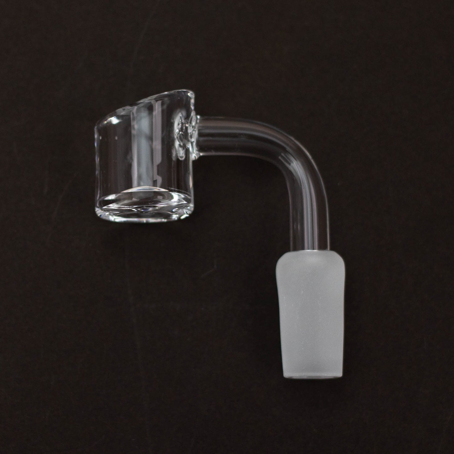 The Quartz Banger Squadafum has arrived to raise the level of your dab session. It is made in high quality quartz, which makes it more resistant to high temperaturesQuartz Banger 14mm male 90Bongs Accessoriesempire420