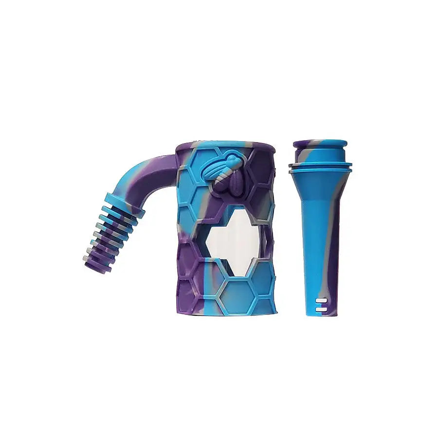 
Create a full silicone setup with this cute bee and honeycomb-patterned ashcatcher. It features a viewable glass insert to monitor water levels and a slitted downstSilicone Ashcatcher [WP-29]Bongs Accessoriesempire420