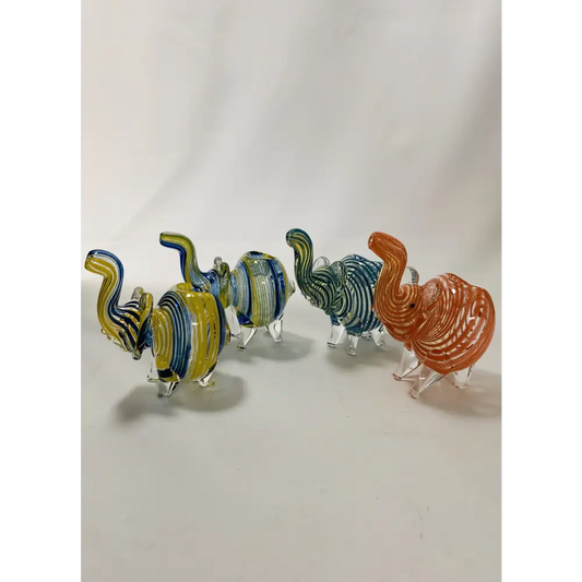 Standing elephant glass hand pipe_0