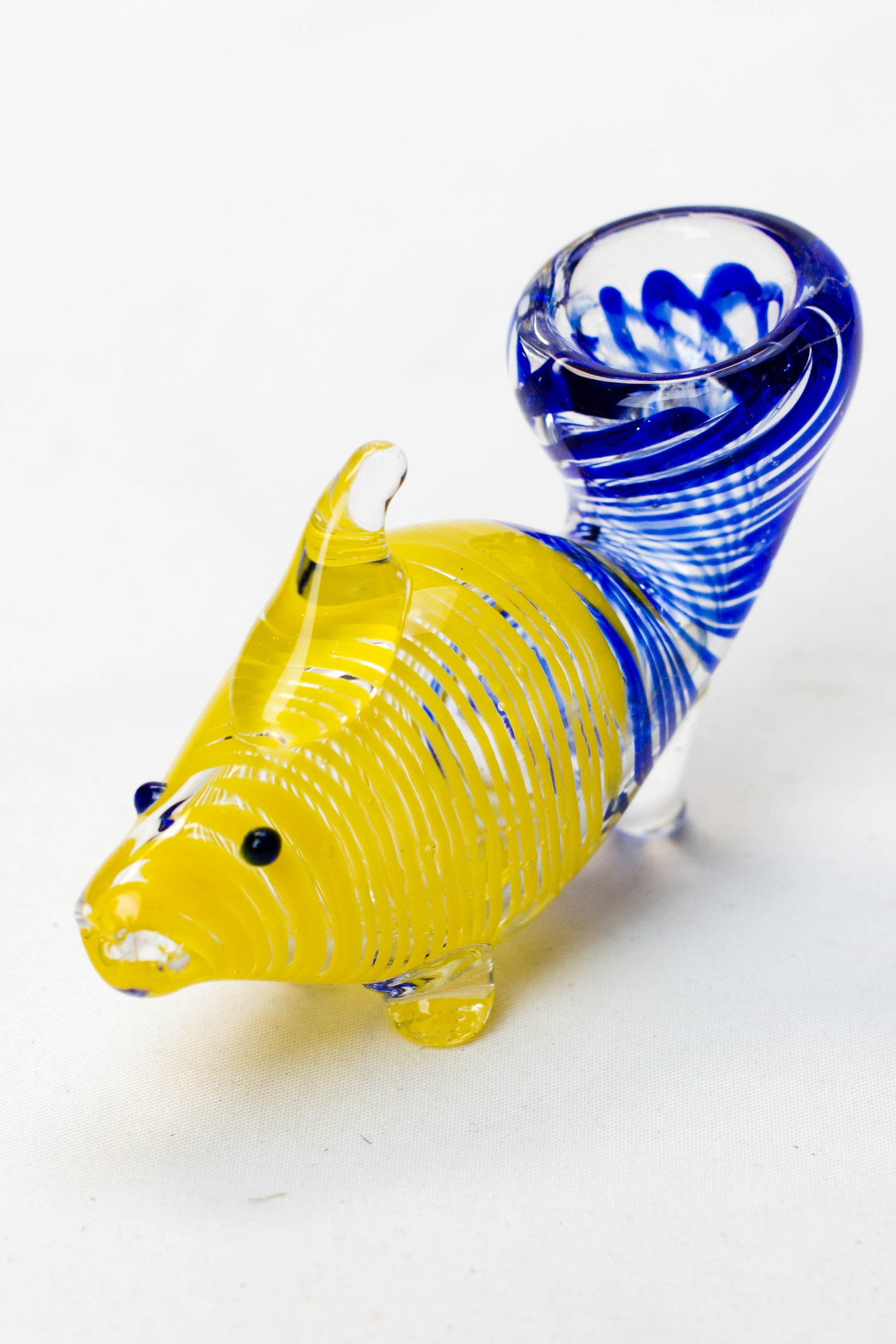 3.5" Goldfish shape glass hand pipe_2