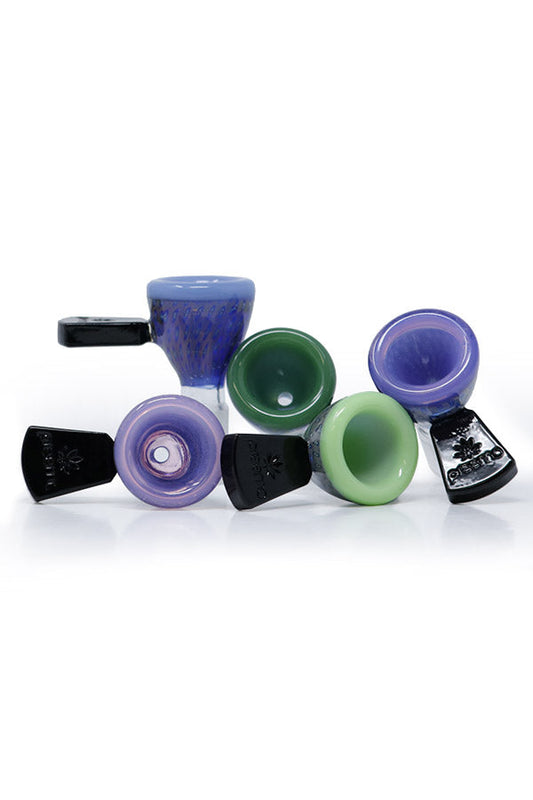 These beautiful bowls feature intricate fumed designs on the outside wall and a single-colour inside wall which also extend to the rim. The glass is slightly translupreemo - Double Wall Fumed Bowl [P072]Bongs Accessoriesempire420