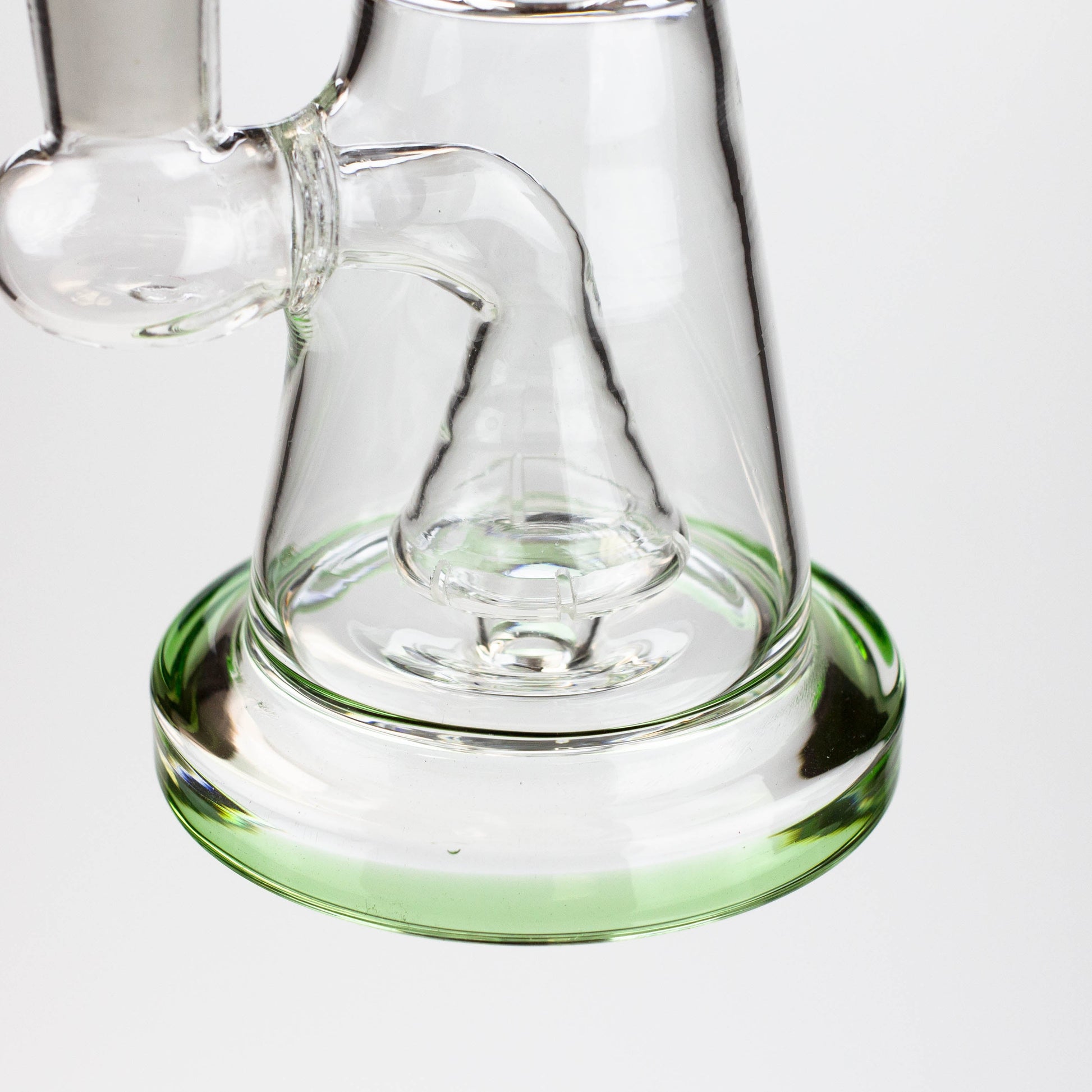 6" Cone diffuser glass bong_10